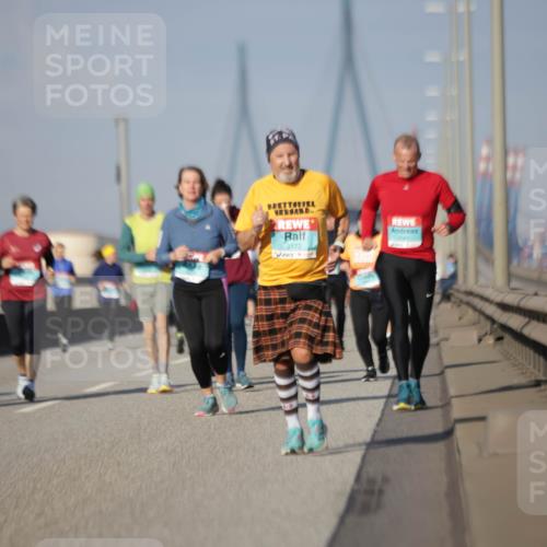 03.10.2025 - Köhlbrandbrückenlauf Jannik Wohlers http://msf.ph/oto/9090489 03.10.2025 10:10:26 Position 3 3122 meine-sportfotos.de