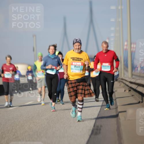 03.10.2025 - Köhlbrandbrückenlauf Jannik Wohlers http://msf.ph/oto/9090511 03.10.2025 10:10:26 Position 3 3122 meine-sportfotos.de