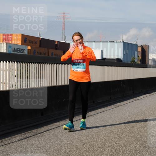 03.10.2025 - Köhlbrandbrückenlauf Fabian Wolf http://msf.ph/oto/9090513 03.10.2025 10:26:12 Position 3 2669 meine-sportfotos.de