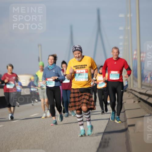 03.10.2025 - Köhlbrandbrückenlauf Jannik Wohlers http://msf.ph/oto/9090546 03.10.2025 10:10:26 Position 3 3122, 2321 meine-sportfotos.de
