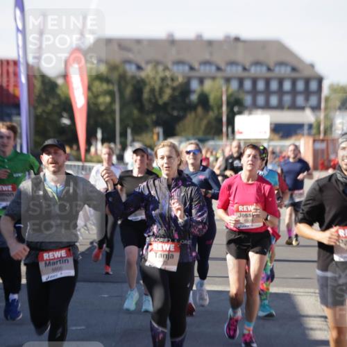 03.10.2025 - Köhlbrandbrückenlauf Jannik Wohlers http://msf.ph/oto/9090547 03.10.2025 13:19:38 Ziel 4691, 4971, 4981, 5047, 5148, 5405, 5578, 5647, 5648, 5650, 5838, 5931, 5975, 6382, 6383, 6600, 6776 meine-sportfotos.de