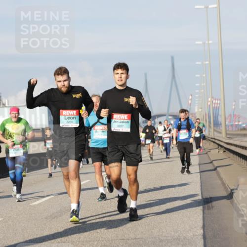 03.10.2025 - Köhlbrandbrückenlauf Jannik Wohlers http://msf.ph/oto/9090555 03.10.2025 09:59:01 Position 3 1372, 3206, 3207 meine-sportfotos.de