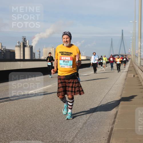 03.10.2025 - Köhlbrandbrückenlauf Lena Gebhardt http://msf.ph/oto/9090556 03.10.2025 10:07:37 Position 2 2263, 6, 3122 meine-sportfotos.de