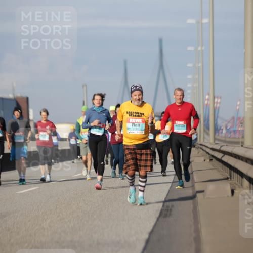 03.10.2025 - Köhlbrandbrückenlauf Jannik Wohlers http://msf.ph/oto/9090569 03.10.2025 10:10:27 Position 3 3122 meine-sportfotos.de