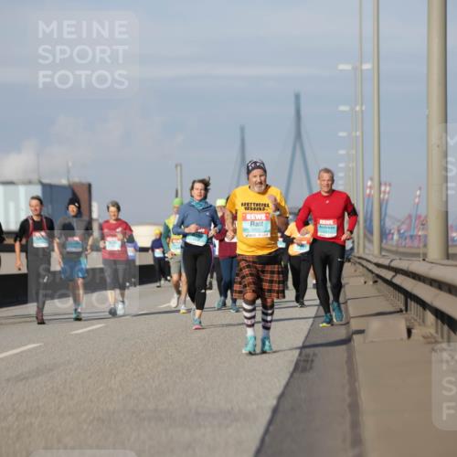 03.10.2025 - Köhlbrandbrückenlauf Jannik Wohlers http://msf.ph/oto/9090575 03.10.2025 10:10:27 Position 3 3122 meine-sportfotos.de