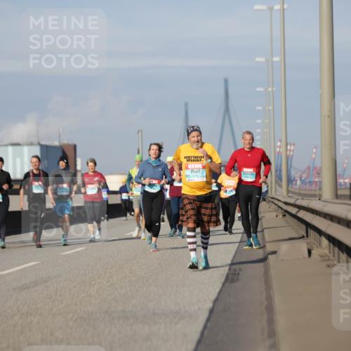 03.10.2025 - Köhlbrandbrückenlauf Jannik Wohlers http://msf.ph/oto/9090586 03.10.2025 10:10:27 Position 3  meine-sportfotos.de