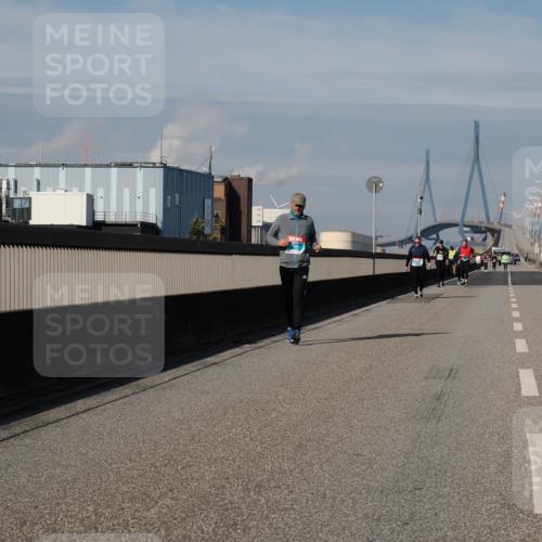 03.10.2025 - Köhlbrandbrückenlauf Fabian Wolf http://msf.ph/oto/9090608 03.10.2025 10:26:33 Position 3  meine-sportfotos.de