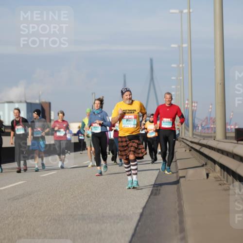 03.10.2025 - Köhlbrandbrückenlauf Jannik Wohlers http://msf.ph/oto/9090613 03.10.2025 10:10:27 Position 3 3122 meine-sportfotos.de