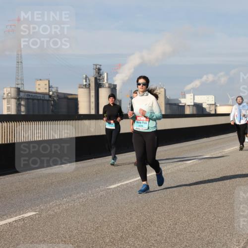 03.10.2025 - Köhlbrandbrückenlauf Lena Gebhardt http://msf.ph/oto/9090614 03.10.2025 10:07:39 Position 2 3476 meine-sportfotos.de