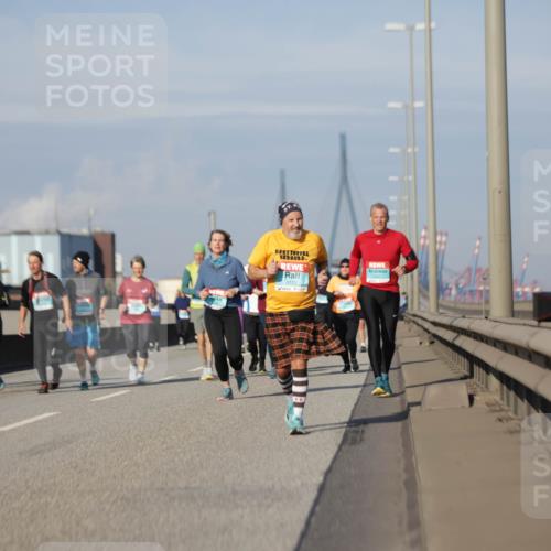 03.10.2025 - Köhlbrandbrückenlauf Jannik Wohlers http://msf.ph/oto/9090630 03.10.2025 10:10:27 Position 3 3122 meine-sportfotos.de