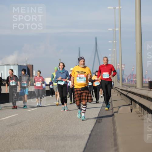 03.10.2025 - Köhlbrandbrückenlauf Jannik Wohlers http://msf.ph/oto/9090639 03.10.2025 10:10:27 Position 3 3122 meine-sportfotos.de