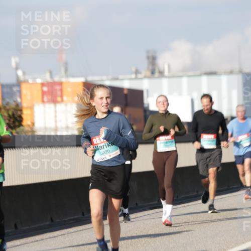 03.10.2025 - Köhlbrandbrückenlauf Jannik Wohlers http://msf.ph/oto/9090667 03.10.2025 09:59:06 Position 3 3219, 3220 meine-sportfotos.de