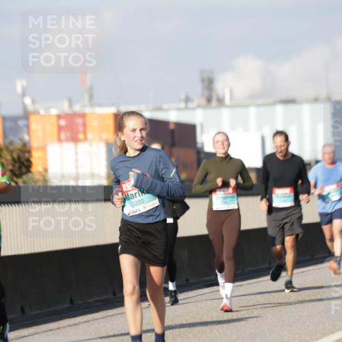 03.10.2025 - Köhlbrandbrückenlauf Jannik Wohlers http://msf.ph/oto/9090672 03.10.2025 09:59:06 Position 3 3219, 3220 meine-sportfotos.de