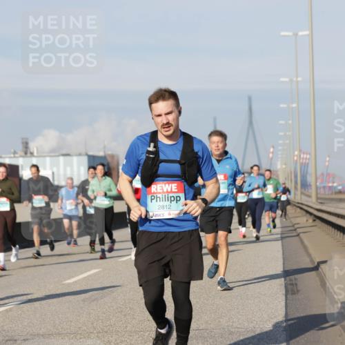 03.10.2025 - Köhlbrandbrückenlauf Jannik Wohlers http://msf.ph/oto/9090700 03.10.2025 09:59:07 Position 3 2812 meine-sportfotos.de