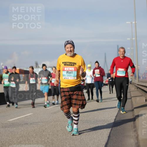 03.10.2025 - Köhlbrandbrückenlauf Jannik Wohlers http://msf.ph/oto/9090703 03.10.2025 10:10:31 Position 3 3122 meine-sportfotos.de