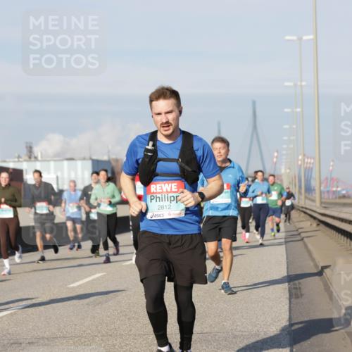03.10.2025 - Köhlbrandbrückenlauf Jannik Wohlers http://msf.ph/oto/9090704 03.10.2025 09:59:07 Position 3 2812 meine-sportfotos.de