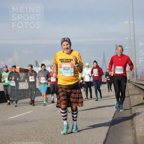 03.10.2025 - Köhlbrandbrückenlauf Jannik Wohlers http://msf.ph/oto/9090709 03.10.2025 10:10:31 Position 3 3122 meine-sportfotos.de