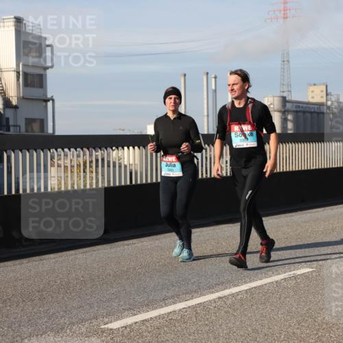 03.10.2025 - Köhlbrandbrückenlauf Lena Gebhardt http://msf.ph/oto/9090735 03.10.2025 10:07:43 Position 2 3383, 338 meine-sportfotos.de