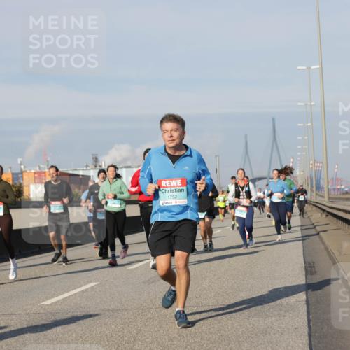 03.10.2025 - Köhlbrandbrückenlauf Jannik Wohlers http://msf.ph/oto/9090783 03.10.2025 09:59:09 Position 3 1752 meine-sportfotos.de