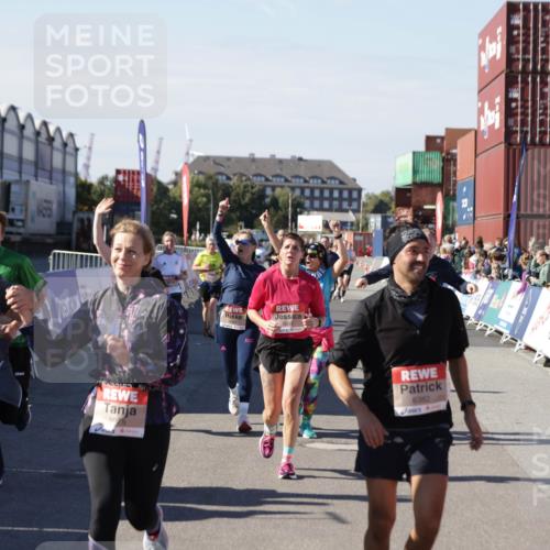 03.10.2025 - Köhlbrandbrückenlauf Jannik Wohlers http://msf.ph/oto/9090792 03.10.2025 13:19:41 Ziel 4981, 5047, 5148, 5647, 5648, 5650, 5838, 5931, 5975, 6382, 6383, 6509, 6600, 6776 meine-sportfotos.de