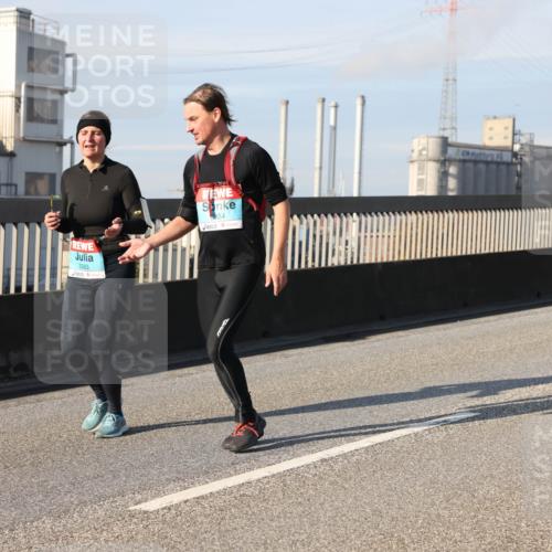 03.10.2025 - Köhlbrandbrückenlauf Lena Gebhardt http://msf.ph/oto/9090795 03.10.2025 10:07:43 Position 2 3383, 884 meine-sportfotos.de