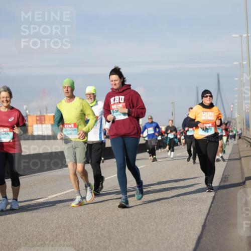 03.10.2025 - Köhlbrandbrückenlauf Jannik Wohlers http://msf.ph/oto/9090835 03.10.2025 10:10:36 Position 3 1097, 1096, 1098 meine-sportfotos.de