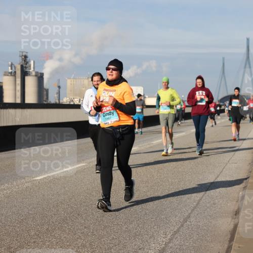 03.10.2025 - Köhlbrandbrückenlauf Lena Gebhardt http://msf.ph/oto/9090848 03.10.2025 10:07:45 Position 2 1867 meine-sportfotos.de