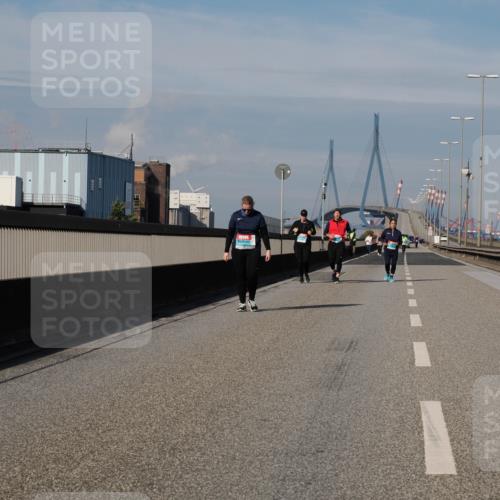 03.10.2025 - Köhlbrandbrückenlauf Fabian Wolf http://msf.ph/oto/9090879 03.10.2025 10:26:47 Position 3 3 meine-sportfotos.de