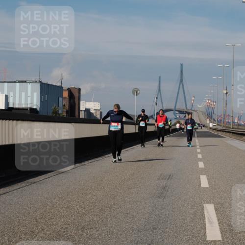 03.10.2025 - Köhlbrandbrückenlauf Fabian Wolf http://msf.ph/oto/9090887 03.10.2025 10:26:48 Position 3  meine-sportfotos.de