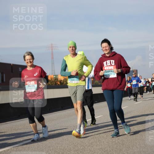 03.10.2025 - Köhlbrandbrückenlauf Jannik Wohlers http://msf.ph/oto/9090894 03.10.2025 10:10:37 Position 3 1097, 1096, 1098, 1867 meine-sportfotos.de
