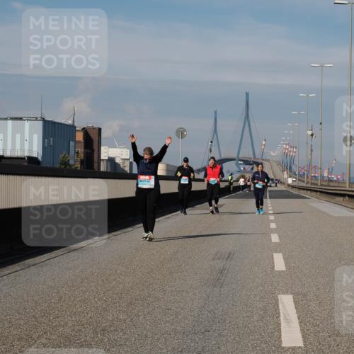 03.10.2025 - Köhlbrandbrückenlauf Fabian Wolf http://msf.ph/oto/9090923 03.10.2025 10:26:49 Position 3 3 meine-sportfotos.de