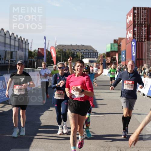 03.10.2025 - Köhlbrandbrückenlauf Jannik Wohlers http://msf.ph/oto/9090971 03.10.2025 13:19:42 Ziel 4981, 5047, 5148, 5647, 5648, 5650, 5838, 5931, 5975, 6382, 6383, 6509, 6600, 6660, 6730 meine-sportfotos.de