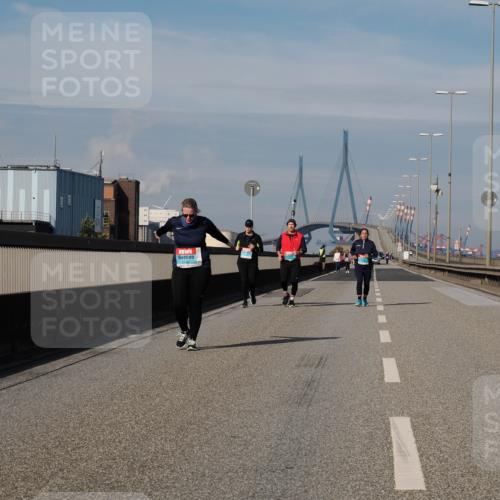 03.10.2025 - Köhlbrandbrückenlauf Fabian Wolf http://msf.ph/oto/9090975 03.10.2025 10:26:50 Position 3 3 meine-sportfotos.de