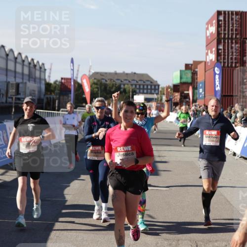 03.10.2025 - Köhlbrandbrückenlauf Jannik Wohlers http://msf.ph/oto/9090980 03.10.2025 13:19:42 Ziel 4981, 5047, 5148, 5647, 5648, 5650, 5838, 5931, 5975, 6382, 6383, 6509, 6600, 6660, 6730 meine-sportfotos.de
