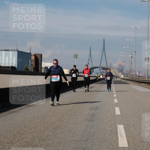 03.10.2025 - Köhlbrandbrückenlauf Fabian Wolf http://msf.ph/oto/9090988 03.10.2025 10:26:51 Position 3 3 meine-sportfotos.de