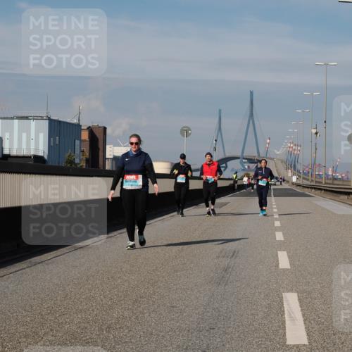 03.10.2025 - Köhlbrandbrückenlauf Fabian Wolf http://msf.ph/oto/9091000 03.10.2025 10:26:51 Position 3 3 meine-sportfotos.de