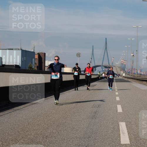 03.10.2025 - Köhlbrandbrückenlauf Fabian Wolf http://msf.ph/oto/9091009 03.10.2025 10:26:51 Position 3 3 meine-sportfotos.de