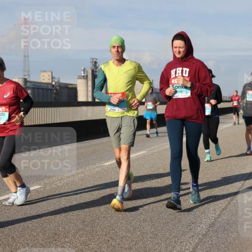03.10.2025 - Köhlbrandbrückenlauf Lena Gebhardt http://msf.ph/oto/9091042 03.10.2025 10:07:49 Position 2 1097, 098 meine-sportfotos.de