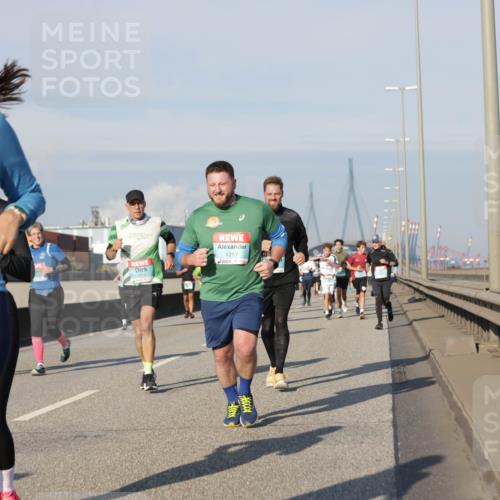 03.10.2025 - Köhlbrandbrückenlauf Jannik Wohlers http://msf.ph/oto/9091052 03.10.2025 09:59:17 Position 3 3788, 1213 meine-sportfotos.de