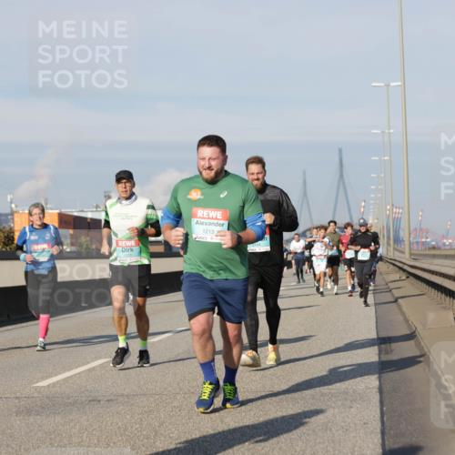 03.10.2025 - Köhlbrandbrückenlauf Jannik Wohlers http://msf.ph/oto/9091076 03.10.2025 09:59:17 Position 3 2046, 1213 meine-sportfotos.de