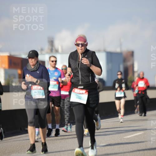 03.10.2025 - Köhlbrandbrückenlauf Jannik Wohlers http://msf.ph/oto/9091106 03.10.2025 10:10:48 Position 3  meine-sportfotos.de