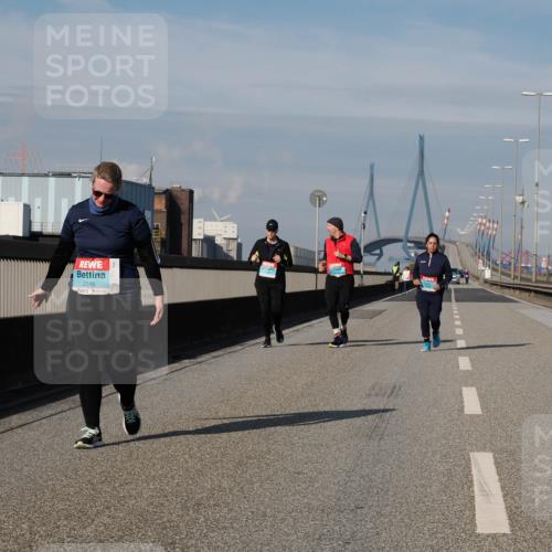 03.10.2025 - Köhlbrandbrückenlauf Fabian Wolf http://msf.ph/oto/9091121 03.10.2025 10:26:54 Position 3 2546, 3 meine-sportfotos.de