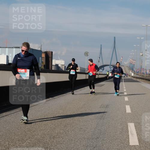 03.10.2025 - Köhlbrandbrückenlauf Fabian Wolf http://msf.ph/oto/9091136 03.10.2025 10:26:55 Position 3 3 meine-sportfotos.de
