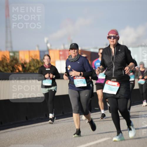 03.10.2025 - Köhlbrandbrückenlauf Jannik Wohlers http://msf.ph/oto/9091143 03.10.2025 10:10:49 Position 3 3737, 3784 meine-sportfotos.de