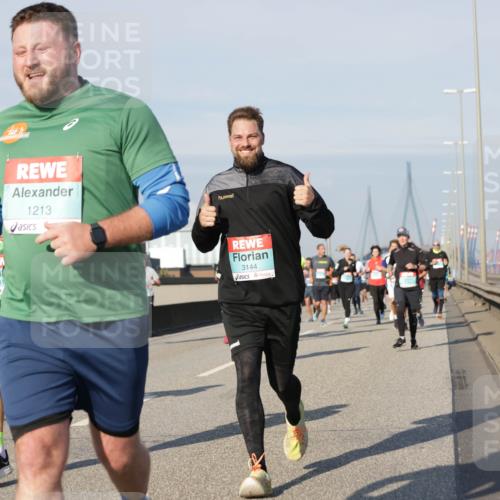 03.10.2025 - Köhlbrandbrückenlauf Jannik Wohlers http://msf.ph/oto/9091151 03.10.2025 09:59:18 Position 3 181, 1213, 3144 meine-sportfotos.de