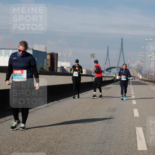 03.10.2025 - Köhlbrandbrückenlauf Fabian Wolf http://msf.ph/oto/9091159 03.10.2025 10:26:55 Position 3 2546, 3 meine-sportfotos.de