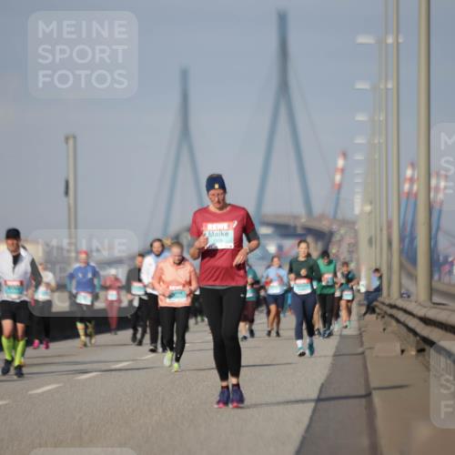 03.10.2025 - Köhlbrandbrückenlauf Jannik Wohlers http://msf.ph/oto/9091166 03.10.2025 10:10:52 Position 3  meine-sportfotos.de
