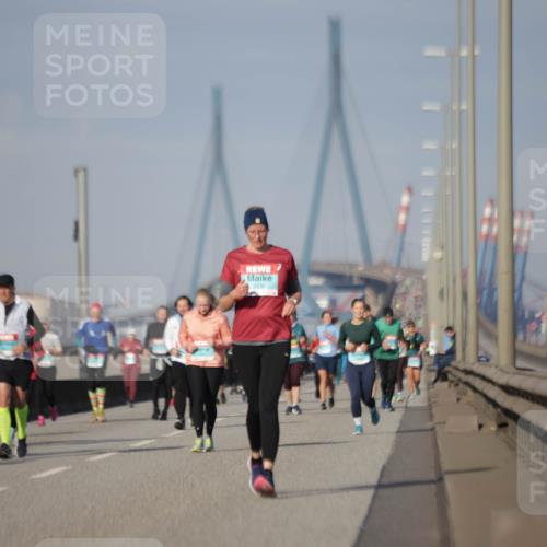 03.10.2025 - Köhlbrandbrückenlauf Jannik Wohlers http://msf.ph/oto/9091181 03.10.2025 10:10:52 Position 3  meine-sportfotos.de