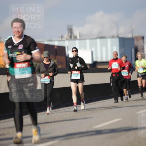 03.10.2025 - Köhlbrandbrückenlauf Jannik Wohlers http://msf.ph/oto/9091203 03.10.2025 10:10:53 Position 3 3077, 1969 meine-sportfotos.de