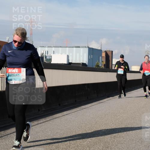 03.10.2025 - Köhlbrandbrückenlauf Fabian Wolf http://msf.ph/oto/9091204 03.10.2025 10:26:57 Position 3 2546 meine-sportfotos.de